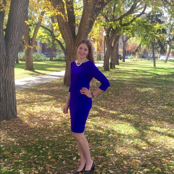 Le Château Blue Dress - Picture 6 of 7